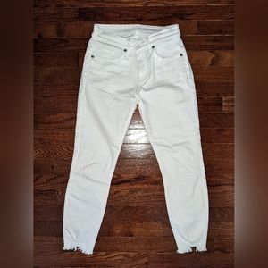 LOFT WHITE DISTRESSED SKINNY JEANS